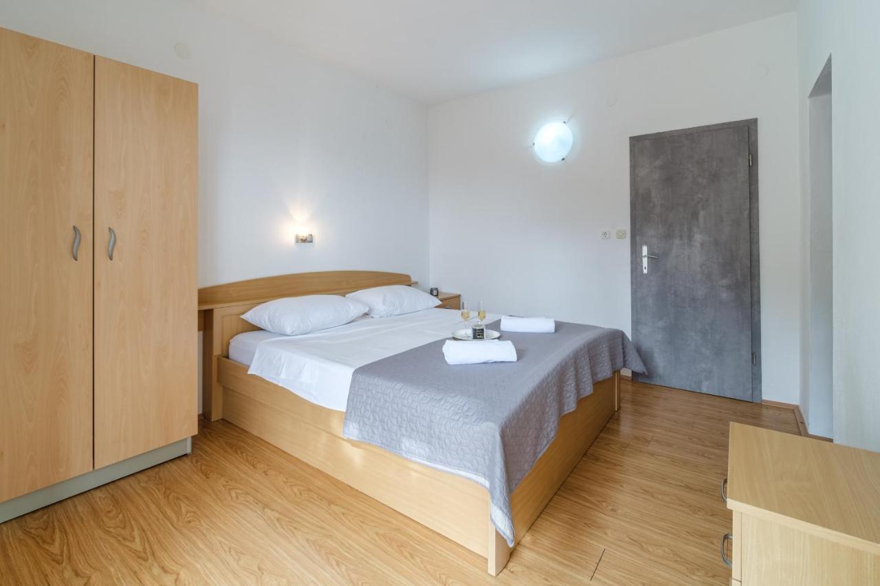 Rooms Plaza Divuje Murvica  Ngoại thất bức ảnh