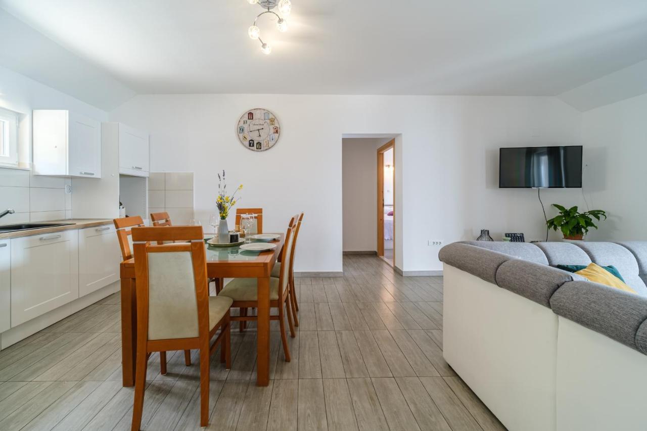 Rooms Plaza Divuje Murvica  Ngoại thất bức ảnh