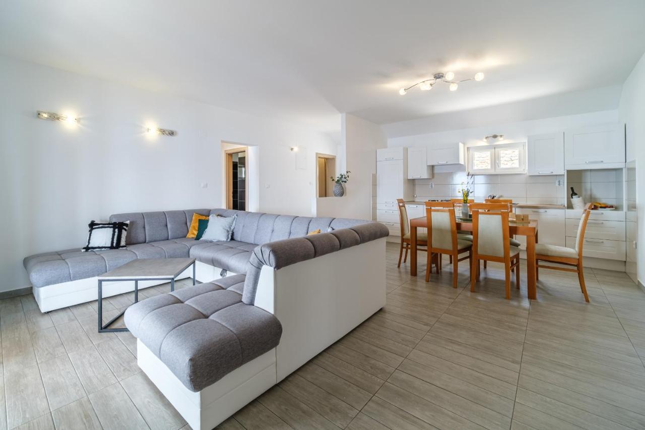 Rooms Plaza Divuje Murvica  Ngoại thất bức ảnh